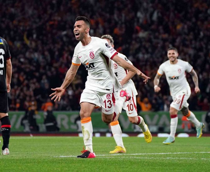 Emre Taşdemir Golle Döndü