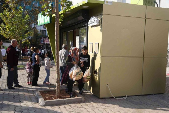 Haydi̇ Büfeleri, 45 Günde 1 Milyon Ekmek Satışına Ulaştı