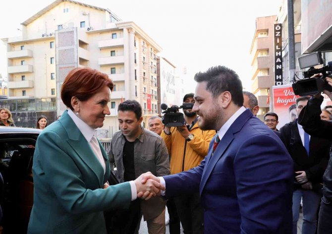 İ̇yi̇ Parti Genel Başkanı Akşener, Btp Genel Başkanı Baş’ı Ziyaret Etti