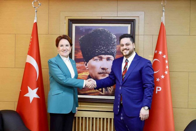 İ̇yi̇ Parti Genel Başkanı Akşener, Btp Genel Başkanı Baş’ı Ziyaret Etti