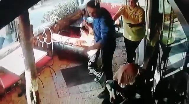 Çocuğunun Gözleri Önünde Eşini Darp Eden Şahıs Serbest Bırakıldı