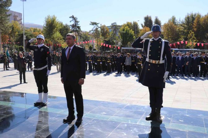 Malatya’da 29 Ekim Kutlamaları Başladı