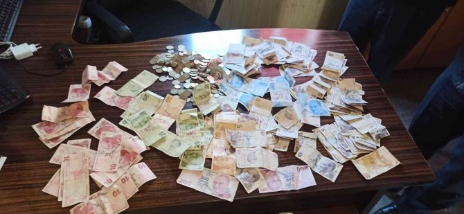 Mardin’de Dilencilerin Üzerinden 4 Bin 295 Lira Çıktı