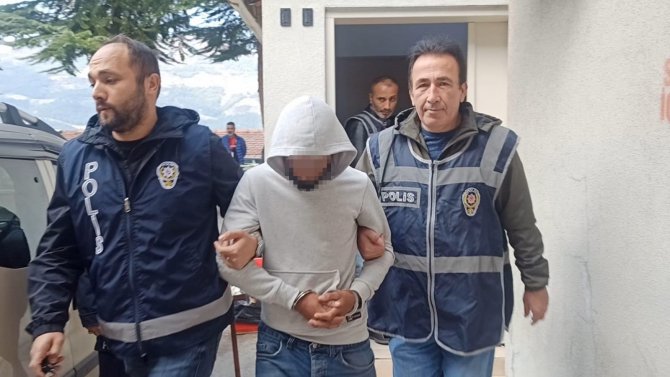 Amasya Polisinden Telefon Dolandırıcılarının ‘Beyin Takımı’na Operasyon: 5 Tutuklama