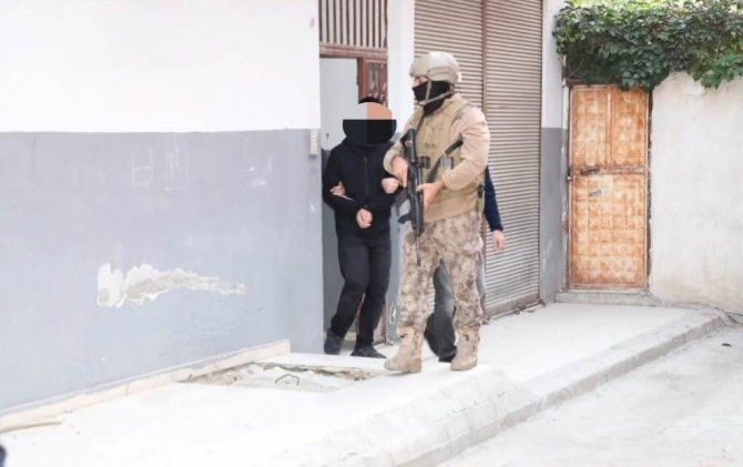 Mersin’de Pkk İle Deaş’a Şafak Operasyonu: 13 Gözaltı