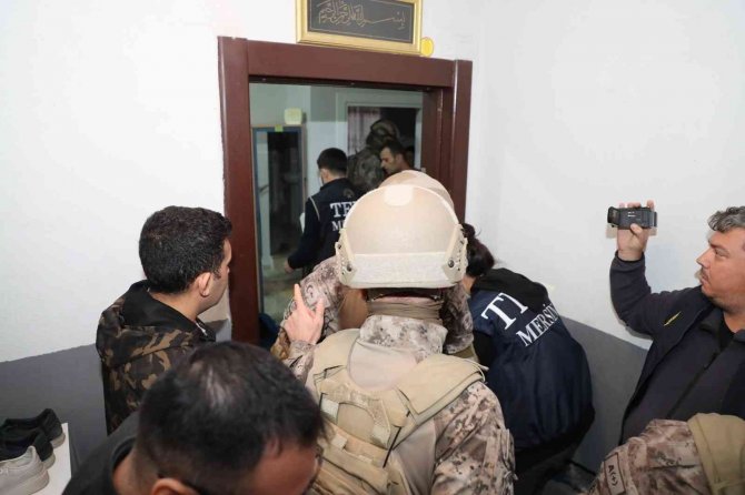 Mersin’de Pkk İle Deaş’a Şafak Operasyonu: 13 Gözaltı