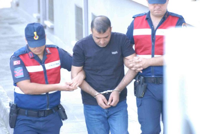 Katil Zanlısına Ağırlaştırılmış Müebbet Ve 10 Yıl Hapis