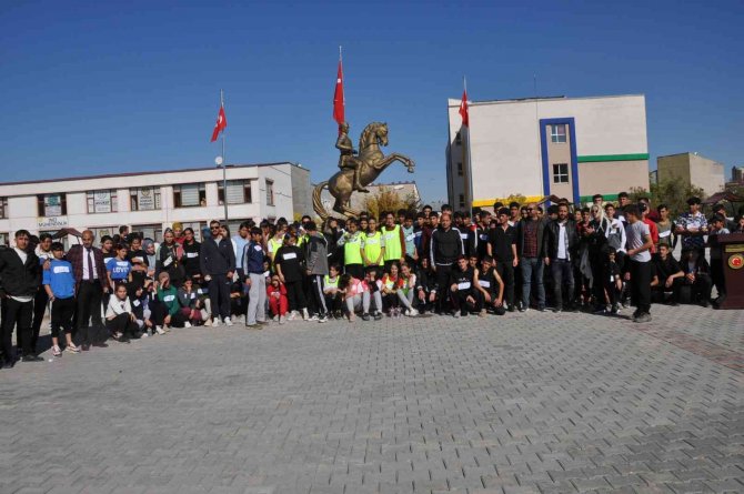 Bulanık’ta "Cumhuriyet Koşusu" Düzenlendi