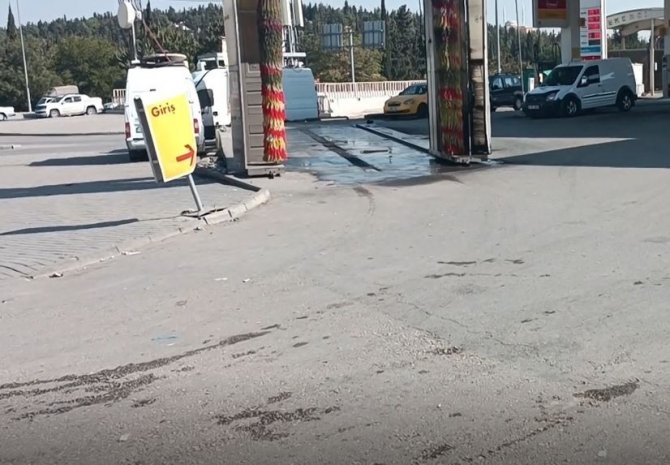 Aracında Silahlı Saldırıya Uğrayan Genç Hayatını Kaybetti