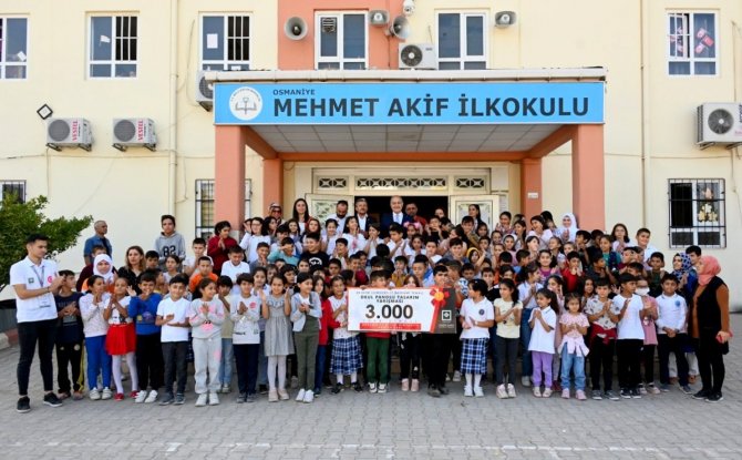 Pano Tasarım Yarışmasında Dereceye Giren Okullara Ödülleri Verildi