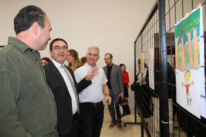 İ̇letişimciler ‘İ̇letişim Ve Mizah’ Temalı Söyleşiye Yoğun İlgi Gösterdi