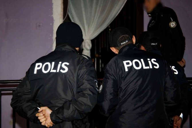 Kocaeli’de Aranan 15 Şahıs Yakalandı