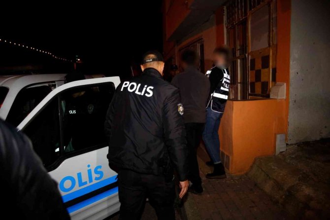 Kocaeli’de Aranan 15 Şahıs Yakalandı