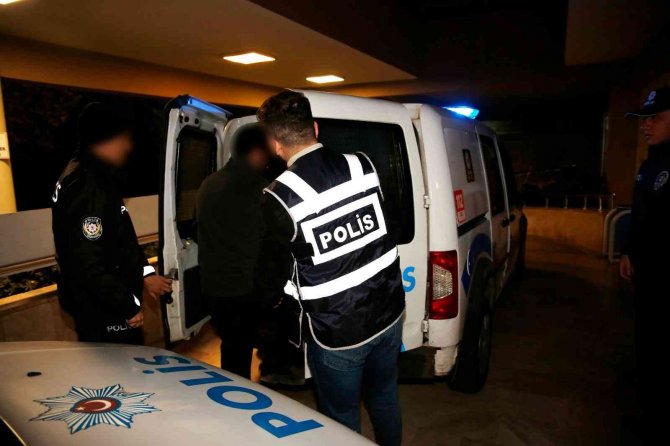 Kocaeli’de Aranan 15 Şahıs Yakalandı