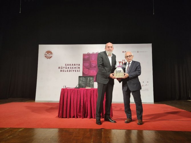 ’Balkanlardan Göç’ Hikayesi Akm’de Konuşuldu