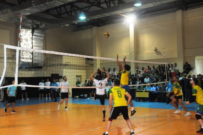 Cizre’de Kurumlar Arası Voleybol Turnuvası Sona Erdi