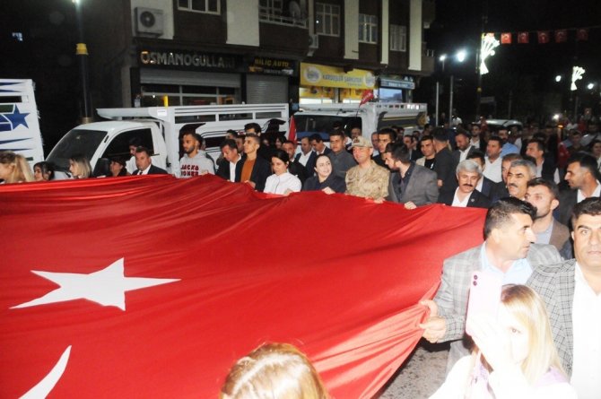 Cizreliler Cumhuriyet İçin Yürüdü
