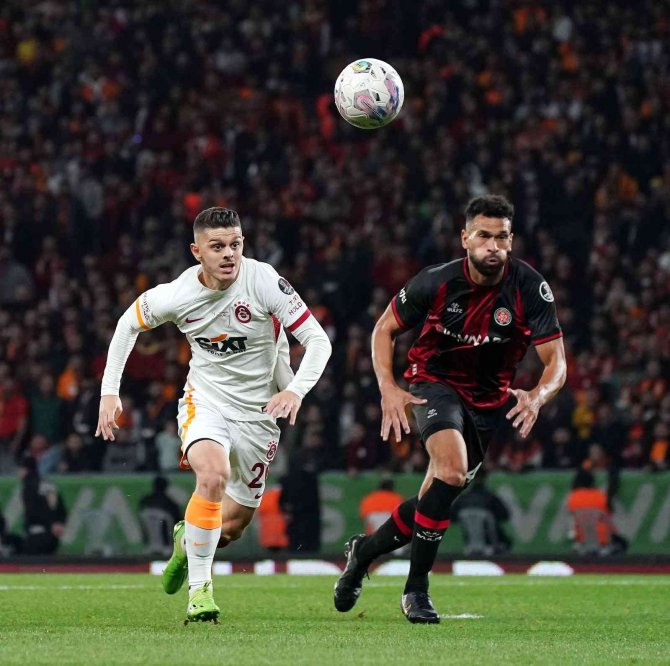 Spor Toto Süper Lig: Fatih Karagümrük: 0 - Galatasaray: 2 (Maç Sonucu)