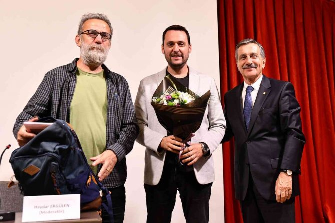 Kent Ve Kültür Söyleşileri’nin Konuğu Gazeteci Barış İ̇nce Oldu