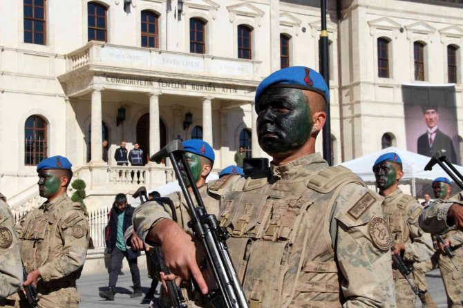 Cumhuriyet Bayramı Sivas’ta Coşkuyla Kutlandı