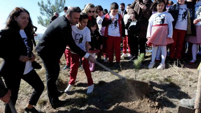 Ankara Barosu’ndan "Cumhuriyet’imiz 100. Yılına Doğru 100 Fidan Dikiyoruz” Etkinliği