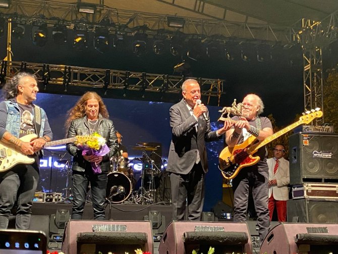 Ataşehir’de Cumhuriyet Bayramı Coşkuyla Kutlandı