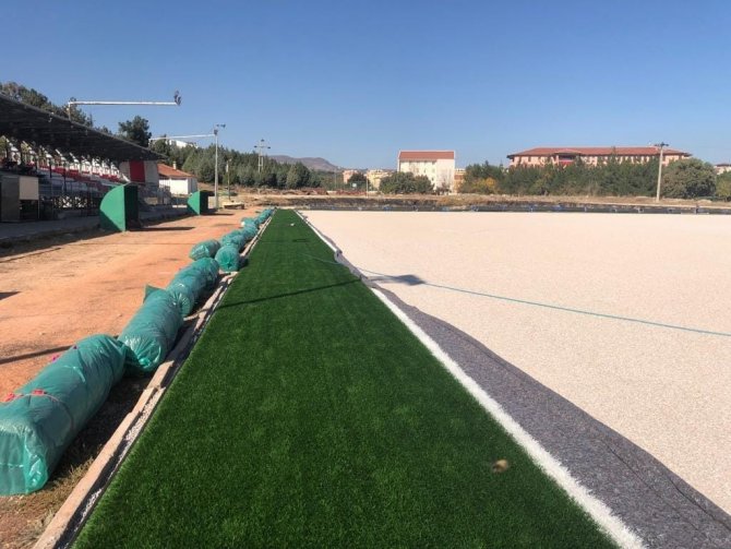 Başkan Akçadurak, Gediz Spor Kompleksi’nde İncelemelerde Bulundu