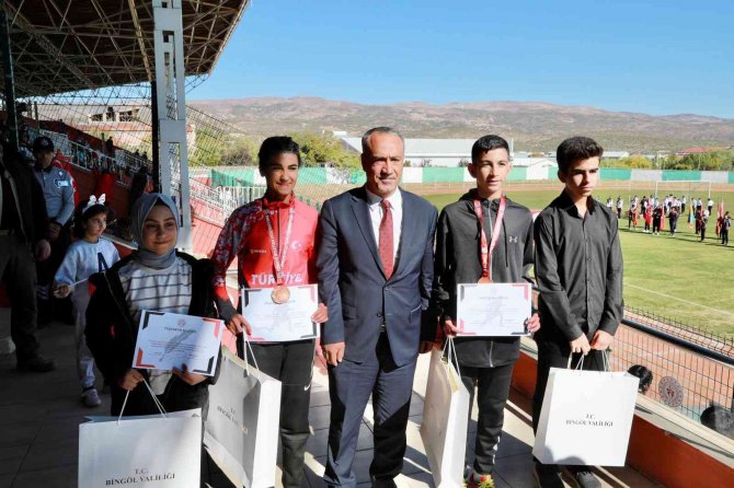 Bingöl’de 29 Ekim Cumhuriyet Bayramı Coşkuyla Kutlandı