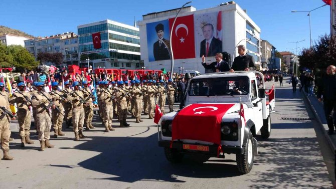 29 Ekim Cumhuriyet Bayramı Kutlamalarına At Sırtında Katıldı