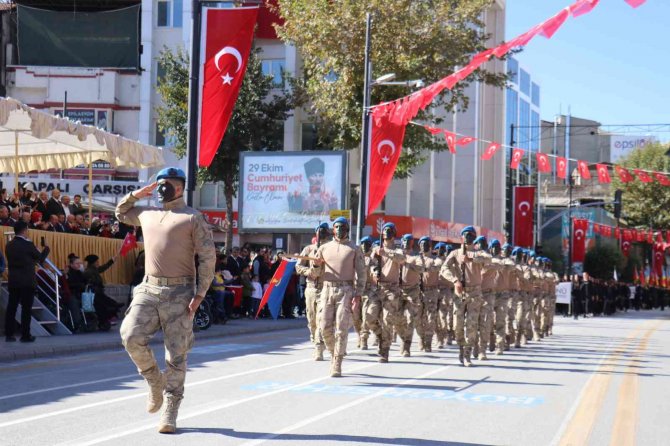 Malatya’da Cumhuriyet Bayramı Coşkusu