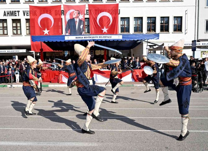 Bursa’da Cumhuriyet Bayramı Coşkusu