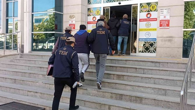 Terör Örgütü Deaş’ın Sözde İletişim Sorumlusu Ve Komutanı Tutuklandı