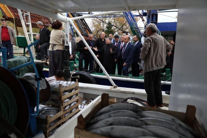 Vali Cevdet Atay Barınaklarda Balıkçıların Sorunlarını Dinledi