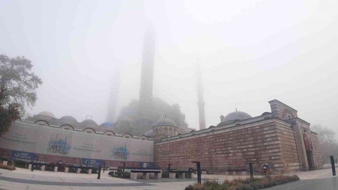 Edirne’de Sis Nedeniyle Tarihi Simgeler Gözden Kayboldu