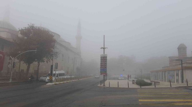Edirne’de Sis Nedeniyle Tarihi Simgeler Gözden Kayboldu