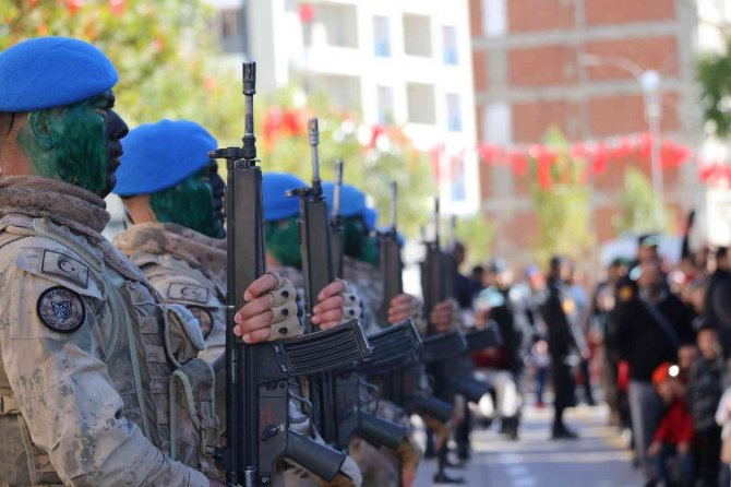 Elazığ’da 29 Ekim Cumhuriyet Bayramında Jöh’lerin Gösterisi Nefes Kesti