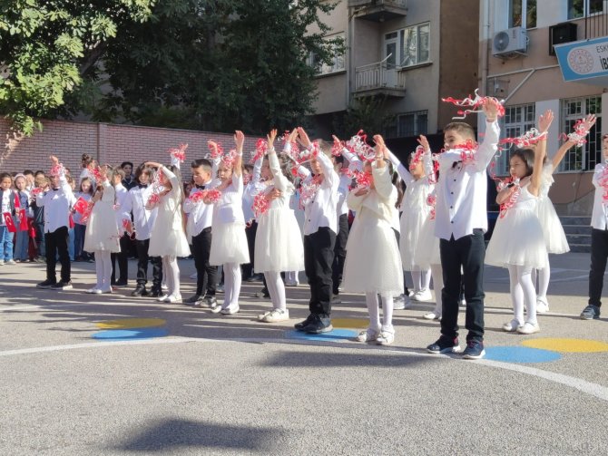 Eskişehir’de Okullarda 29 Ekim Coşkusu