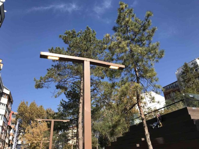 Hamamyolu’nda Bulunan Sokak Lambaları Gündüz De Yanıyor