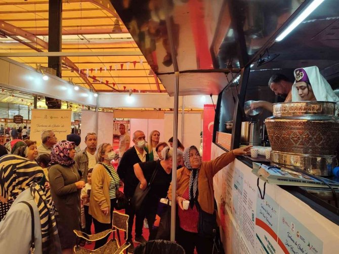 Gediz Belediyesi Kütahya Tanıtım Günlerinde Stant Açtı