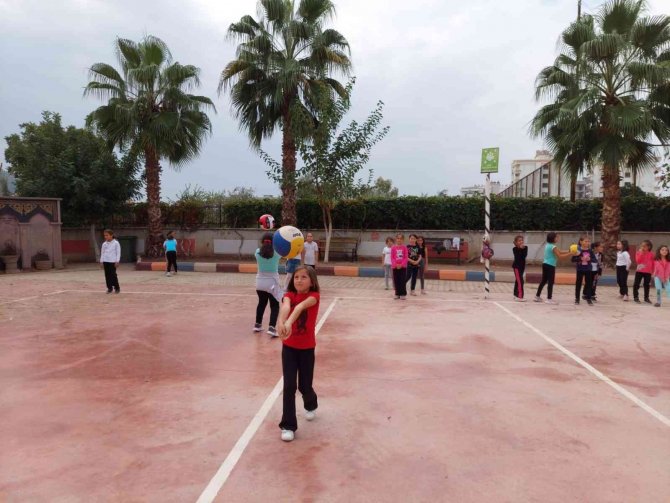 İ̇lkokullarda Spor Dalı Eğitim Projesi Kumluca’da 550 Öğrenci İle Başladı