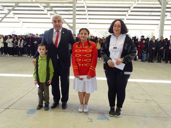 Hisarcık’ta Başarılı Öğrenciler Ödüllendirildi