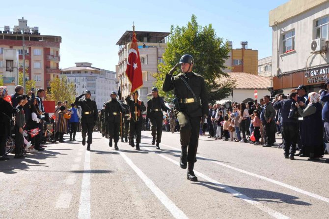 Gaziantep’te Cumhuriyet Coşkusu