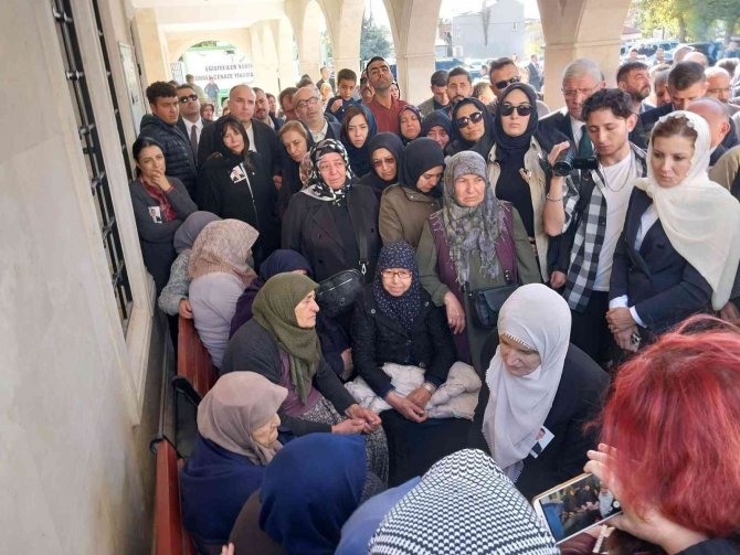 Akşener, Vefat Eden Konya İ̇l Başkanı Tozoğlu’nun Cenazesine Katıldı