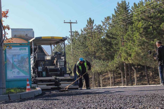 Hamidiye Mahallesi Hoca Ahmet Yesevi Caddesi’ne Sıcak Asfalt