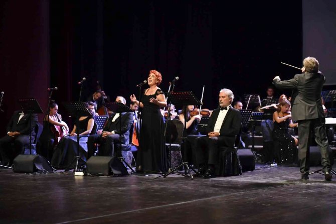 Mersin’de Cumhuriyet Coşkusu Tüm Kenti Sardı