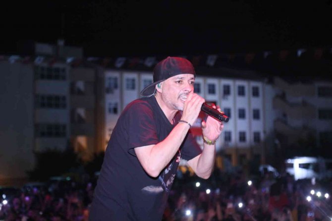 Ünlü Rap Sanatçısı Ceza, Torosları Coşturdu