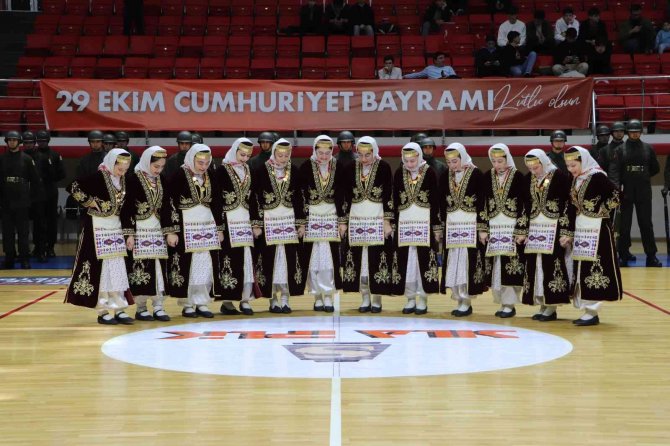 Samsun’da Cumhuriyet Bayramı Kutlaması