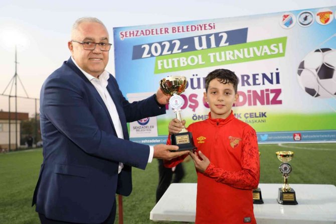 Şehzadeler’de Cumhuriyet Kupası Sahiplerini Buldu