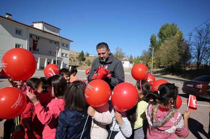 Şehit Aileleri, Çocukları Sevindirdi