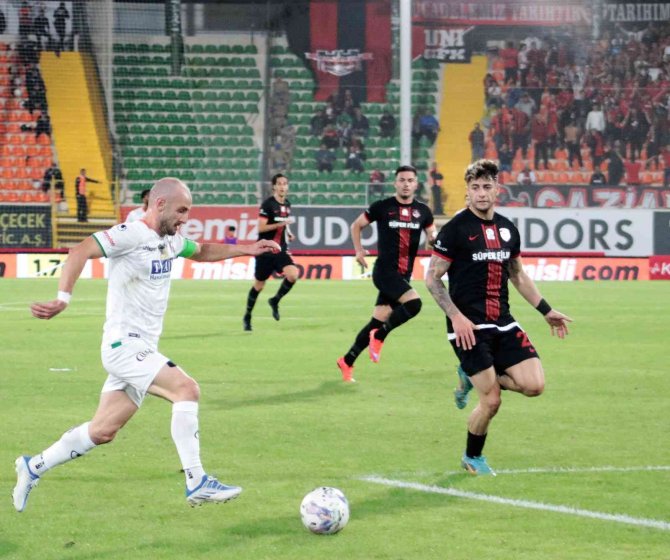 Spor Toto Süper Lig: Corendon Alanyaspor: 1 - Gaziantep Fk: 0 (İ̇lk Yarı)